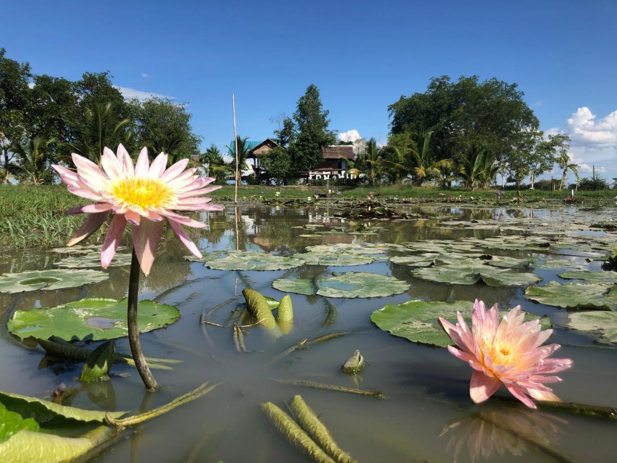 Resort Railumpoo Nakhon Sawan Exteriör bild