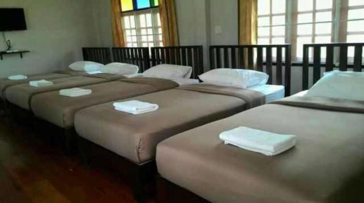 Resort Railumpoo Nakhon Sawan Exteriör bild