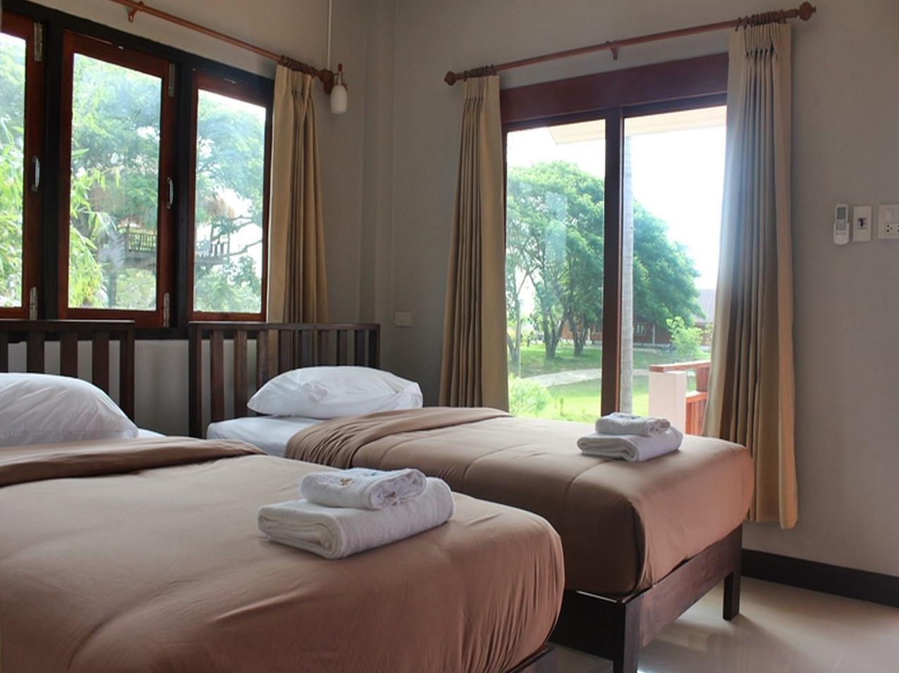 Resort Railumpoo Nakhon Sawan Exteriör bild